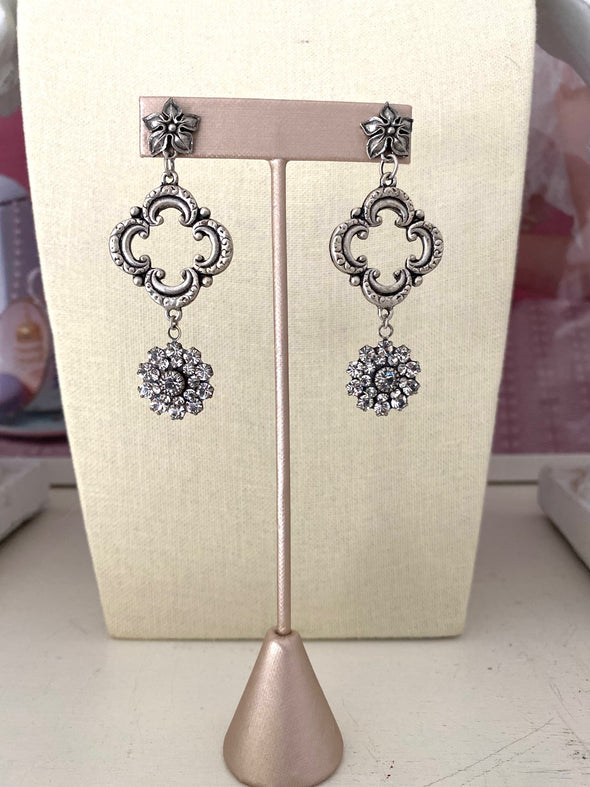 Class and Sass Clover Earrings - Silver