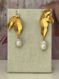Such Grace and Style Pearl Earrings