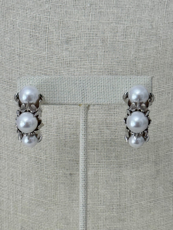 Porclean Beauty Pearl Hoop Earrings - Silver