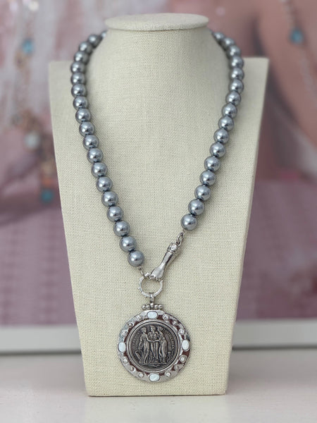 The Three Graces Necklace - Grey Pearl