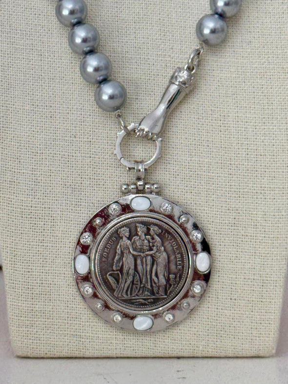 The Three Graces Necklace - Grey Pearl